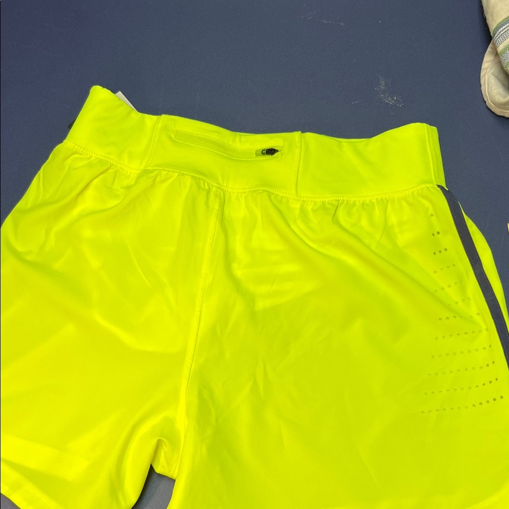 Under Armour Men’s Bright Yellow Athletic Shorts - Picture 13 of 13